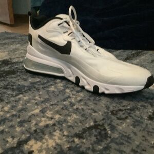 Nike react air max 70